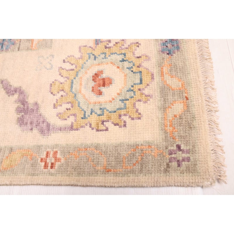 ECARPETGALLERY Hand-knotted Modern Oushak Ivory Wool Rug - 8'1 x 10'1