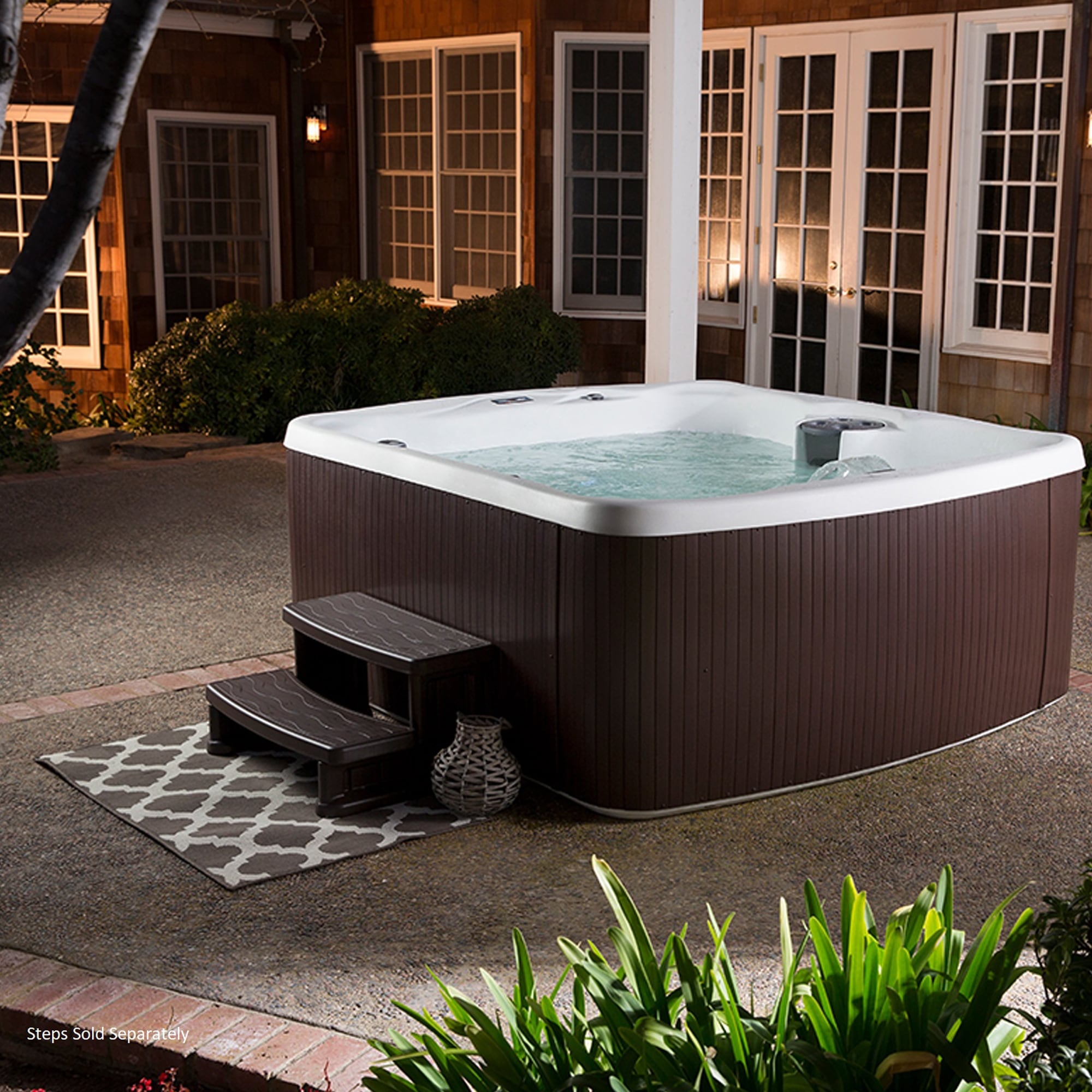 Lifesmart LS500 Plus 5-Person 23-Jet 110v Plug and Play Spa with Thermal Locking Cover