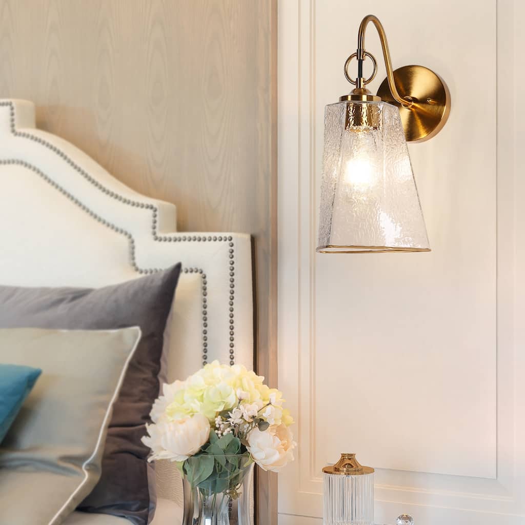 Modern 1-Light Gold Wall Sconce Glass Bathroom Vanity Lights - Brass
