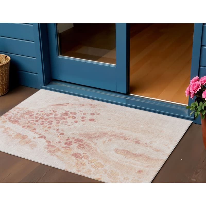 HomeRoots Abstract Transitional Rectangle Outdoor Rug - 3' x 5'