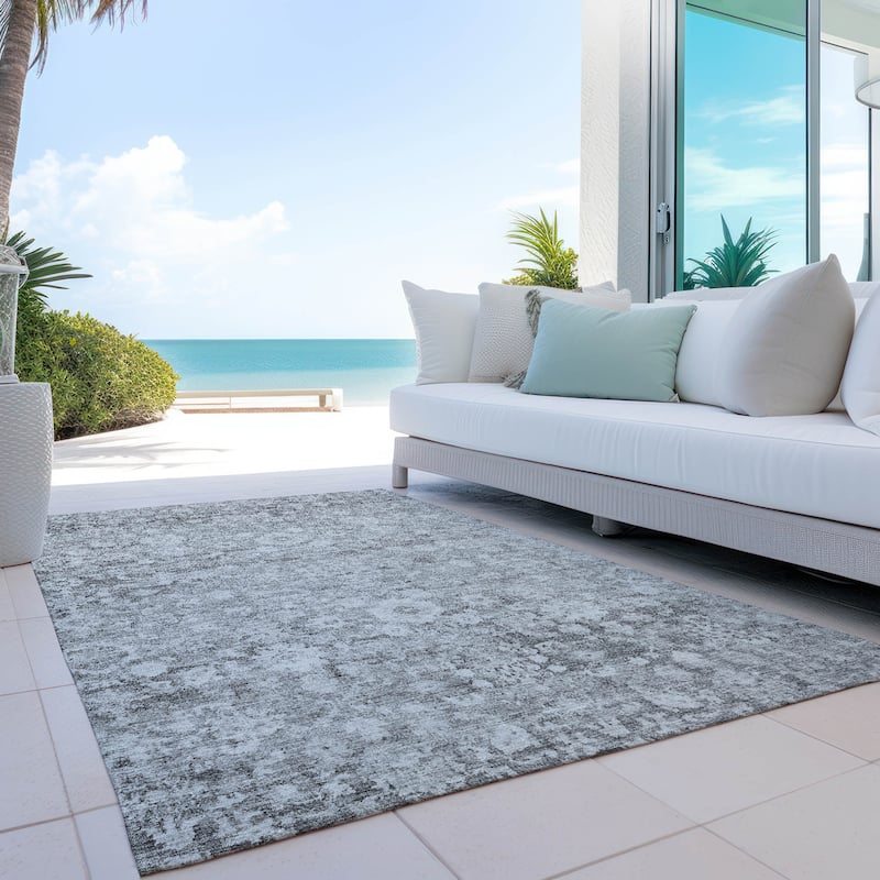 Machine Washable Indoor/ Outdoor Chantille Traditional Vintage Floral Rug