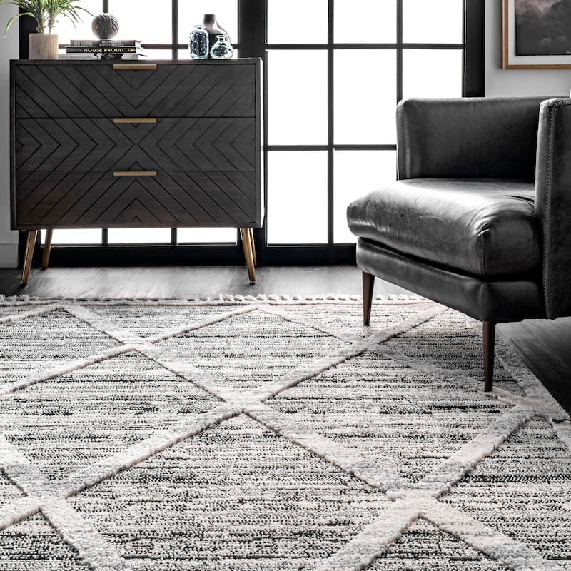 Nuloom Suri Soft Diamond Trellis Textured Area Rug