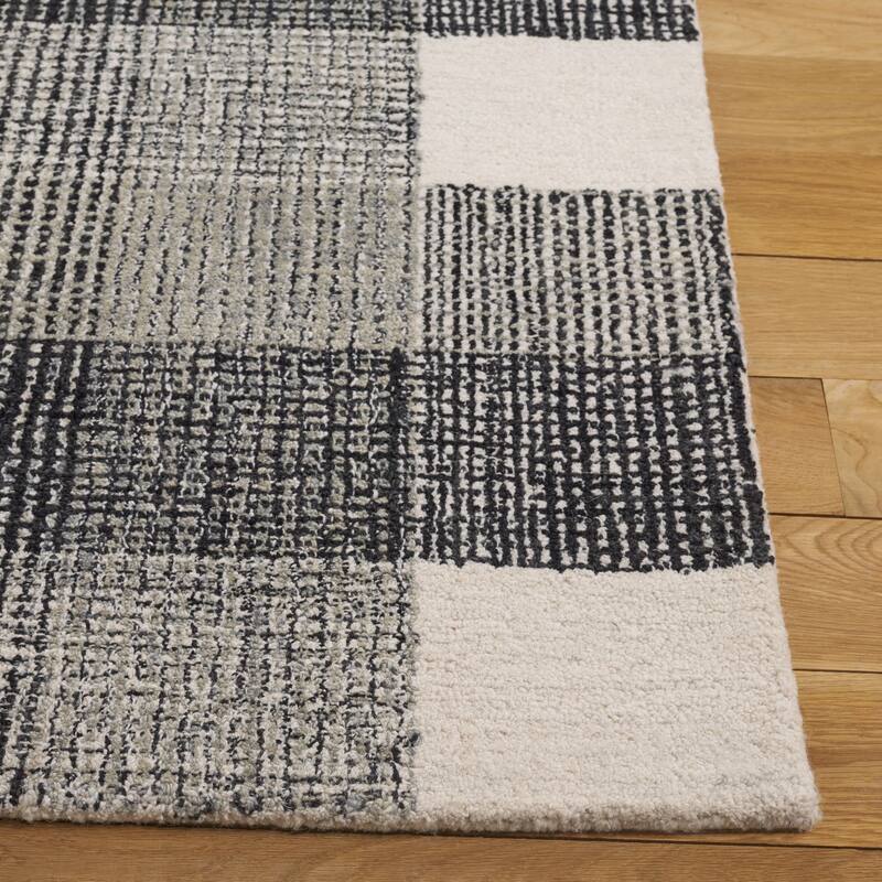 SAFAVIEH Handmade Genre Belmira Farmhouse Checkered Wool Rug