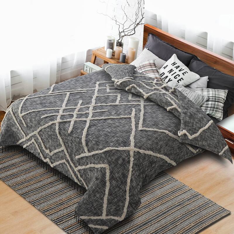 Sevita Tufted Geometric Diamond and Distressed Coverlet