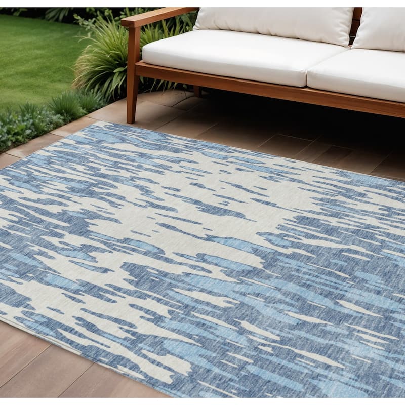 HomeRoots Abstract Transitional Rectangle Outdoor Rug - 10' X 14'