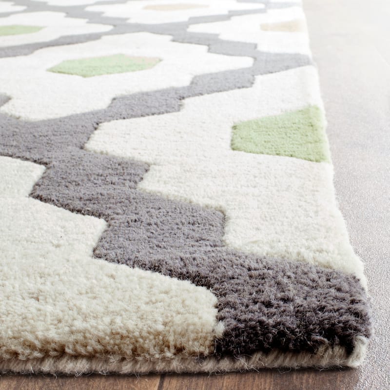 SAFAVIEH Handmade Chatham Sutapa Modern Moroccan Wool Rug