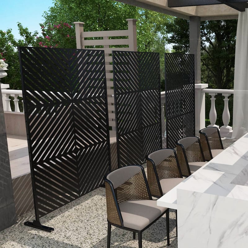 Outdoor Privacy Screen with Stand for Patio Garden Metal Fence
