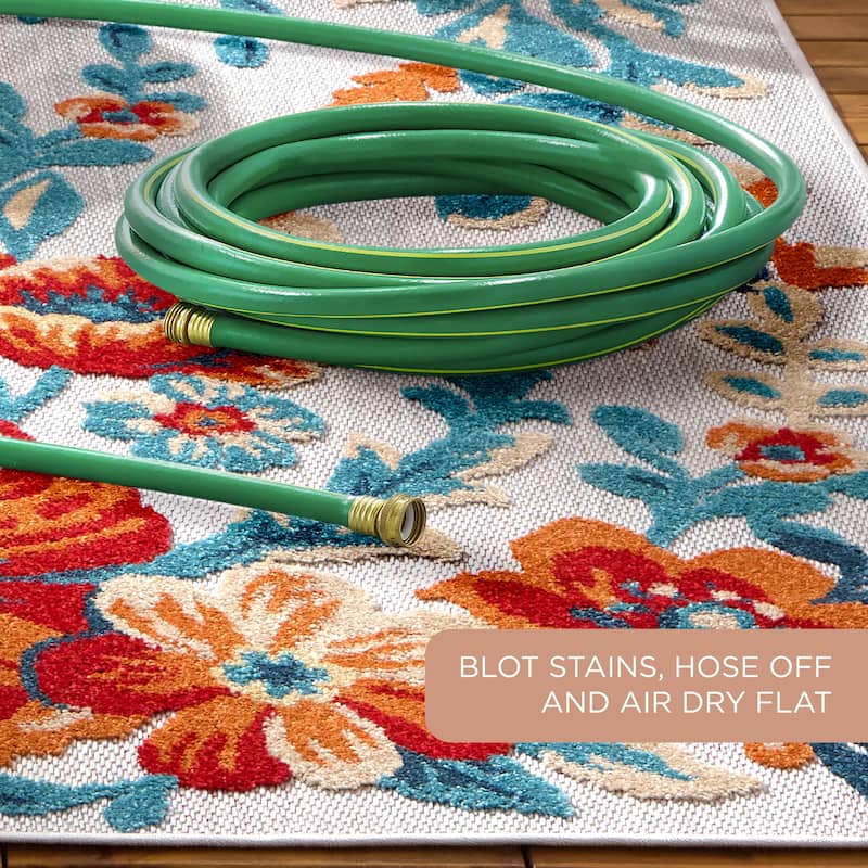 TOWN & COUNTRY EVERYDAY Hibiscus Bloom Modern Floral Indoor Outdoor Area Rug, UV Fade Resistant, High-Low Pile