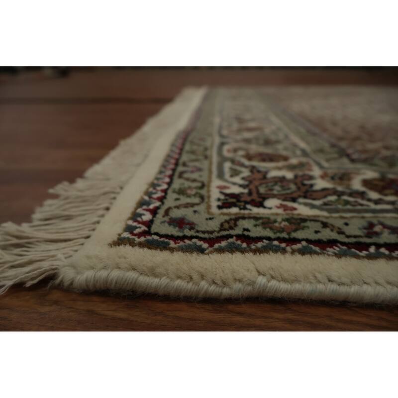 Hand Knotted Oriental 100% Wool Carpet Traditional Medallion Beige & Ivories Tabriz Area Rug - 6' 3'' X 4' 1''