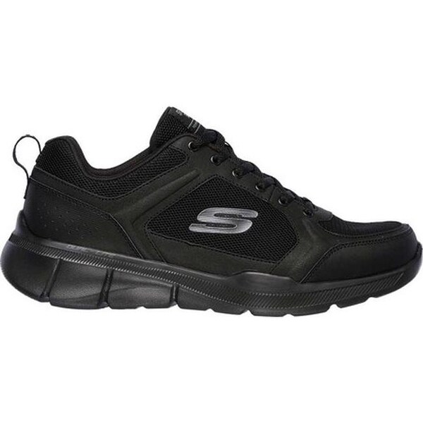 Skechers equalizer 3. store tracterric
