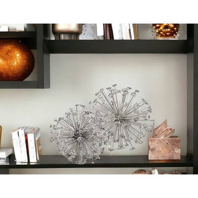 HomeRoots 6.5" X 6.5" X 6.5" Silver Starburst Spheres Set Of 2 - 6.5' X '6.5' X '6.5