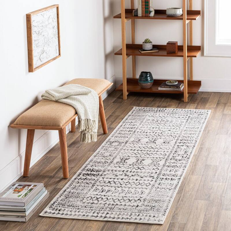 Livabliss Pisa Casual Tribal Area Rug - Black/Ivory - 2' 7" x 7' 3"