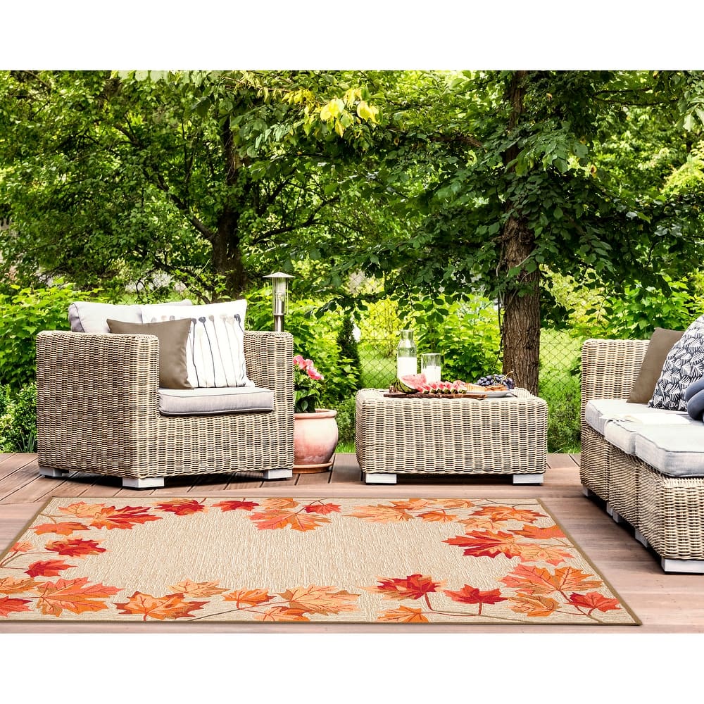 Liora Manne Ravella Falling Leaves Border Indoor/Outdoor Rug