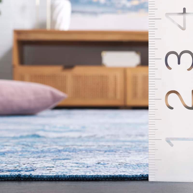 SAFAVIEH Malibu Karoline Modern & Contemporary Rug