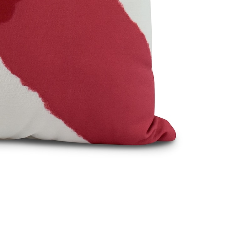 18 x 18 Inch X Marks the Spot Geometric Print Outdoor Pillow