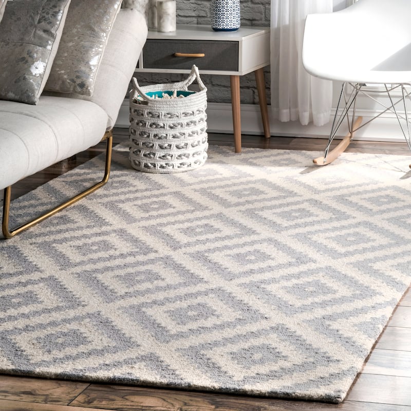 Nuloom Kellee Hand Tufted Geometric Wool Area Rug