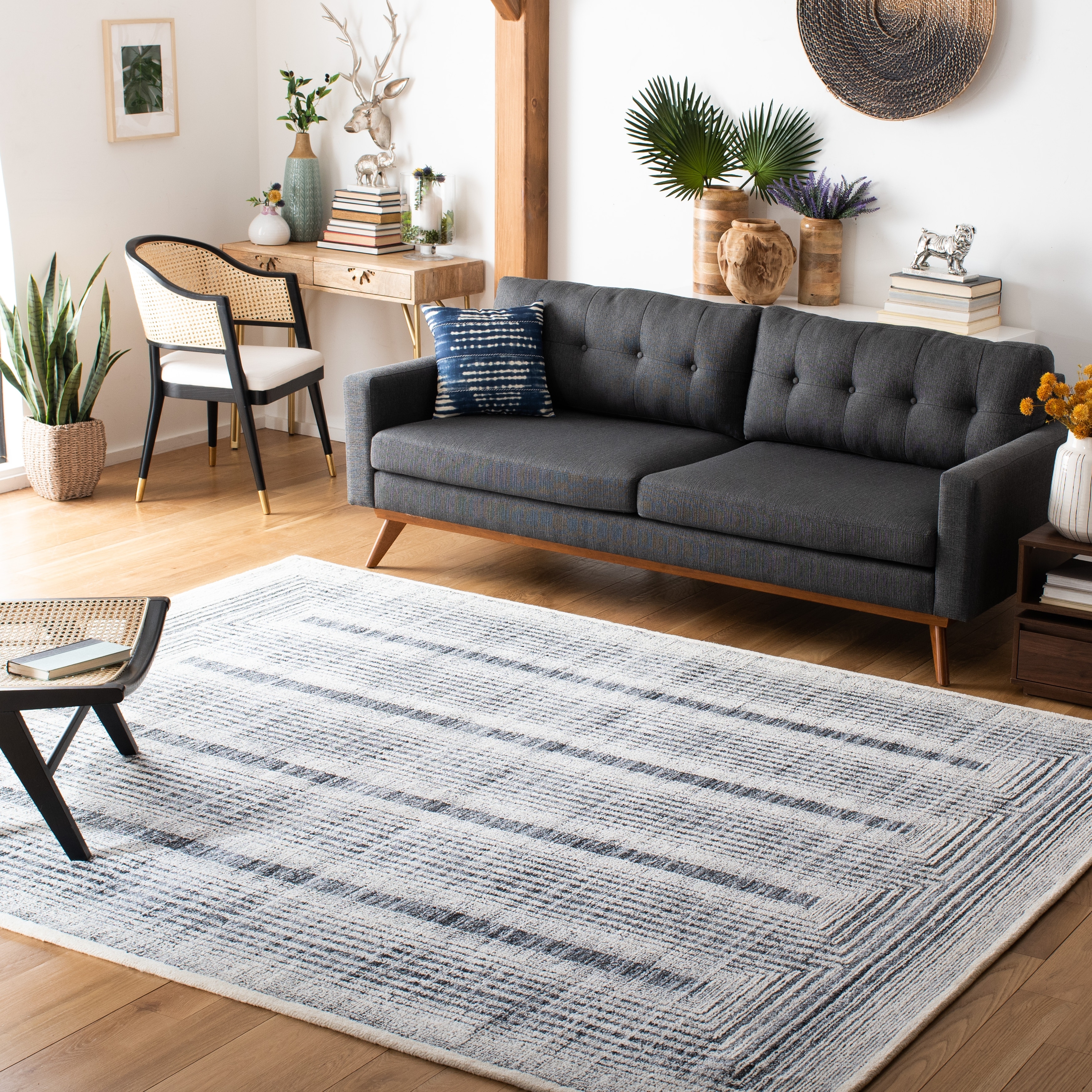 SAFAVIEH Handmade Metro Joele Modern Wool Rug