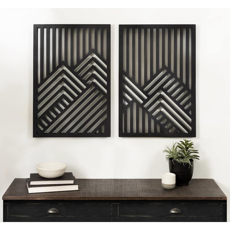 Kate and Laurel Montour Wall Art Plaque Set