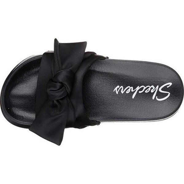 Skechers 2nd top take tied up