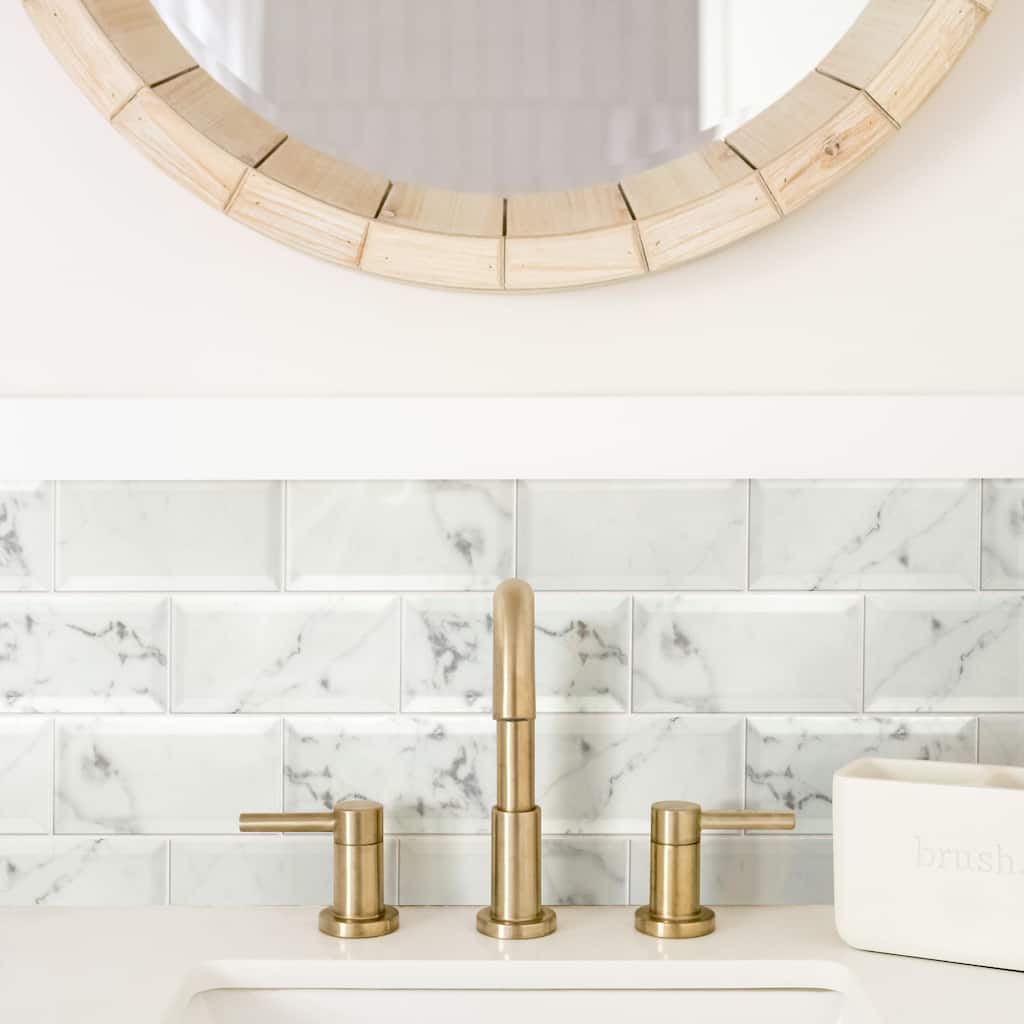 Merola Tile Classico Carrara Glossy Metro 3" x 6" Ceramic Wall Tile - Case (44 Tiles)