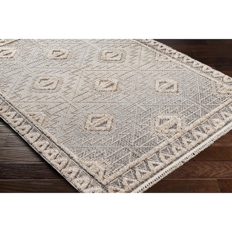 Livabliss Transitional Zaragoza Medallion Area Rug