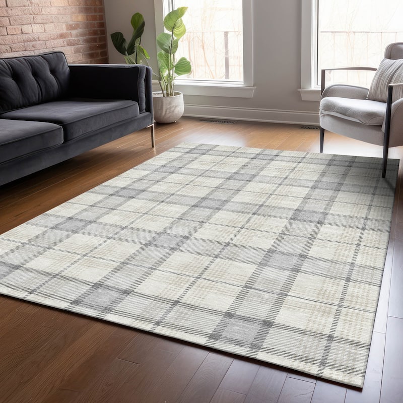 Machine Washable Indoor/ Outdoor Casual Plaid Chantille Rug - Silver - 2'6" x 3'10"