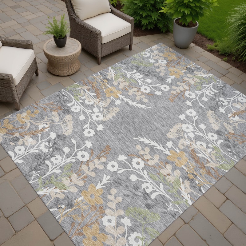 Machine Washable Indoor/ Outdoor Floral Border Chantille Rug - Gray - 8' x 10'
