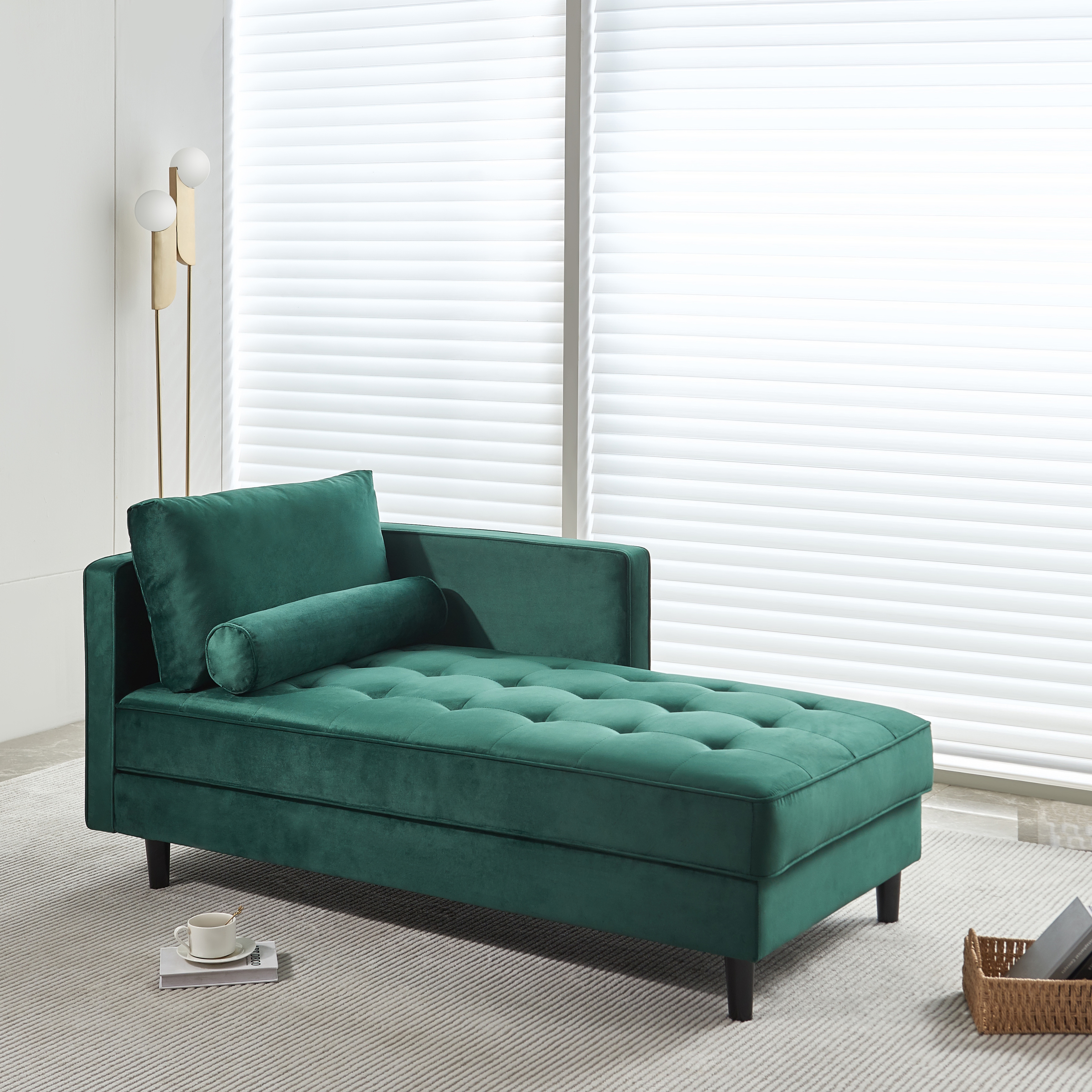 Right arm 2025 facing chaise lounge