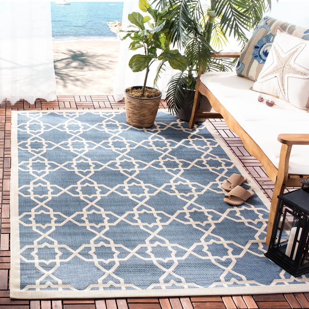SAFAVIEH Courtyard Hanifa Trellis Indoor/ Outdoor Waterproof Patio Backyard Rug