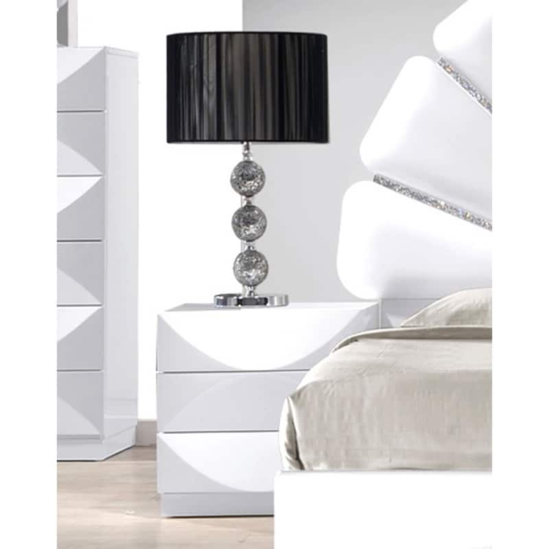 Somette Bordeaux Gloss White 3-drawer Nightstand