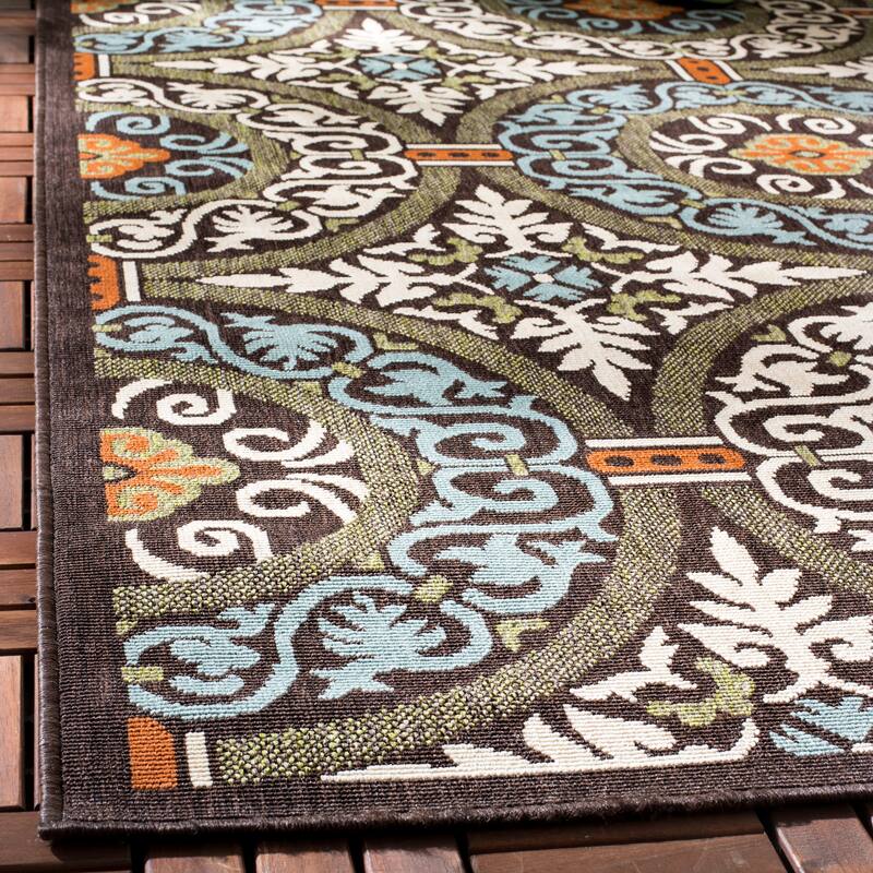 SAFAVIEH Veranda Rexhie Indoor/ Outdoor Waterproof Patio Backyard Rug