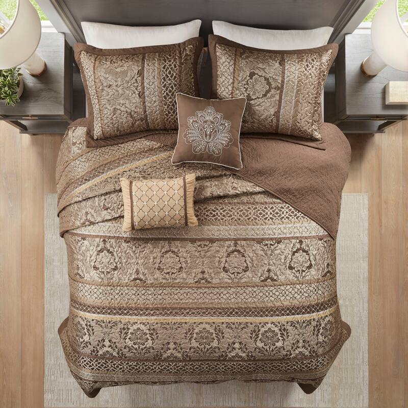 Madison Park Venetian Oversized 5-Piece Jacquard Bedspread Quilt Set with Matching Shams and Embroidered Throw Pillows