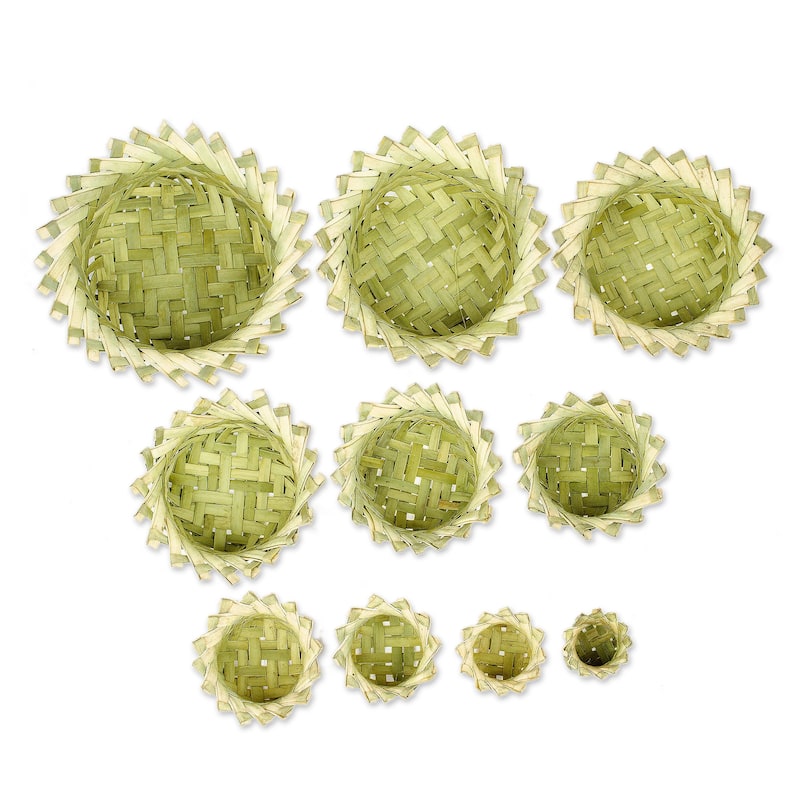 Novica Handmade Convenient Stars Natural Fiber Nesting Baskets (Set Of 10)