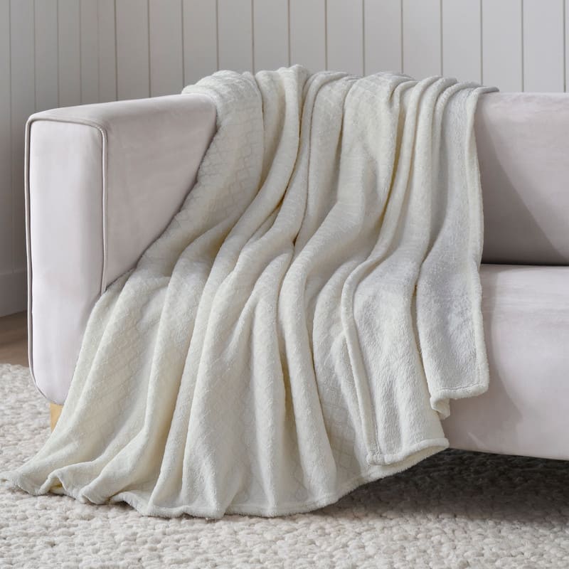 Superior Alaska Quilted Diamond Plush Fleece Blanket For Couch or Bed - Throw - Ivory