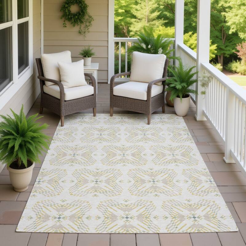Machine Washable Indoor/ Outdoor Modern Frontenac Chantille Rug