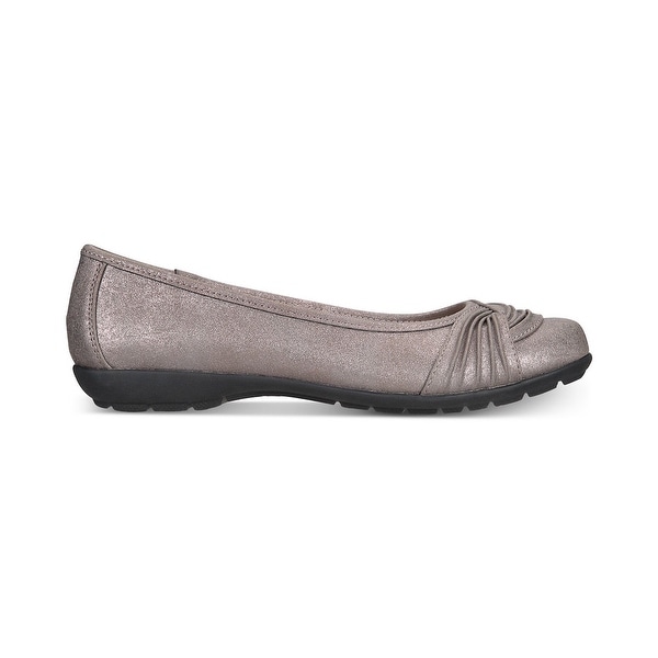 white mountain ballet flats