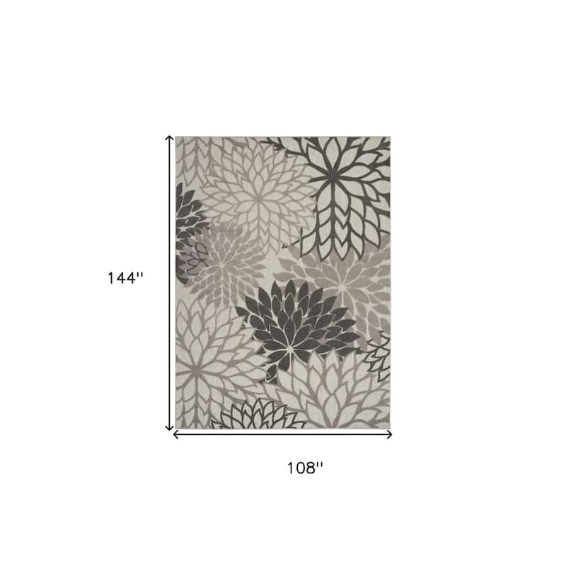 HomeRoots Floral Island Rectangle Outdoor Rug - 9' X 12'