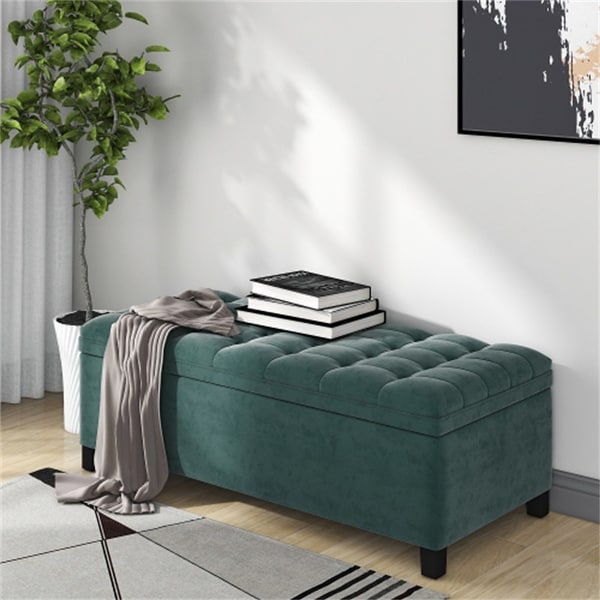 Bench with clearance cushion top