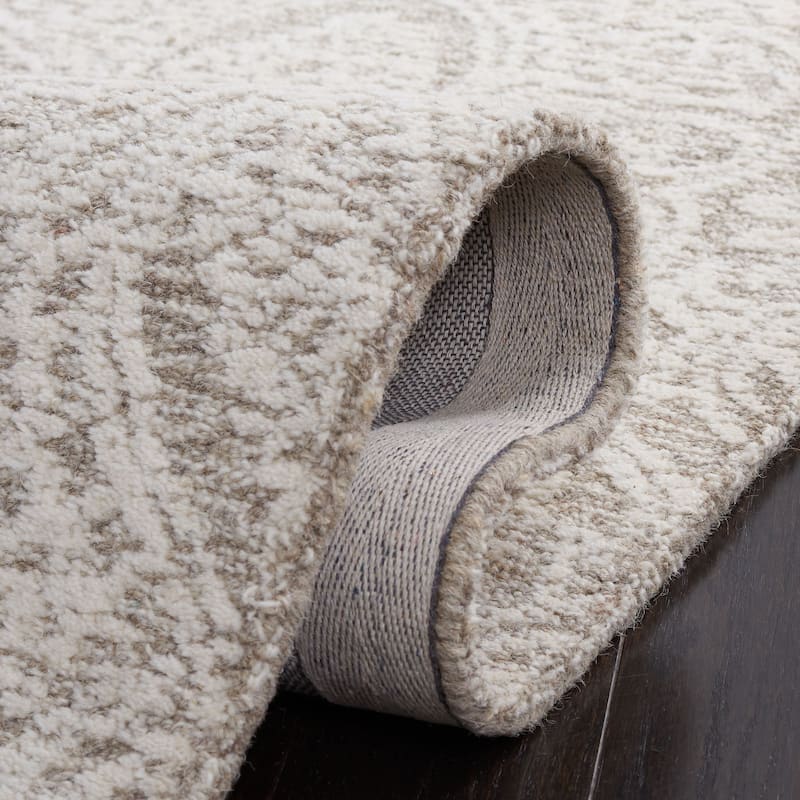 SAFAVIEH Handmade Metro Lorenzina French Country Wool Rug