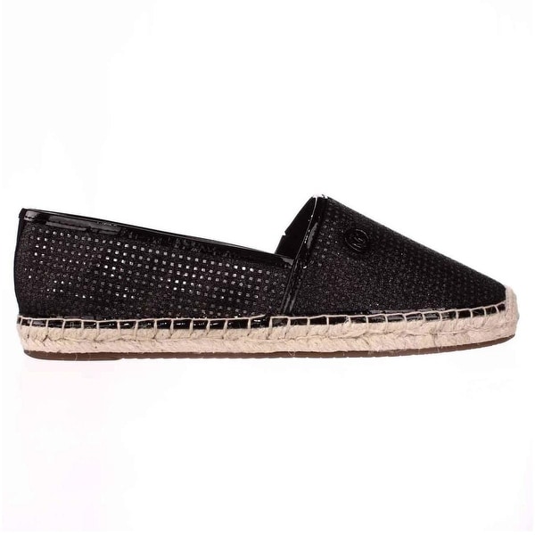 kendrick slip on