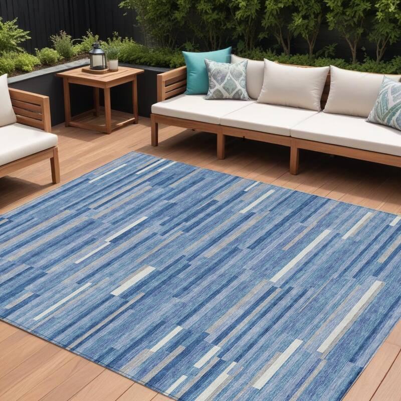 HomeRoots Striped Transitional Rectangle Outdoor Rug - 9' X 12'