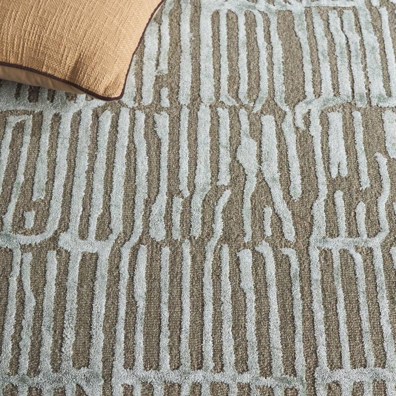 SAFAVIEH Handmade Soho Aant Wool & Viscose Rug