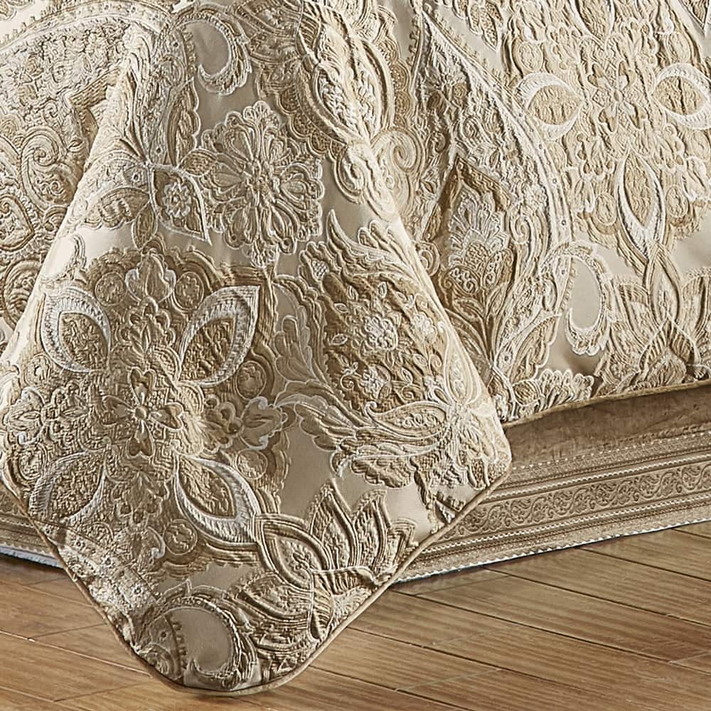 J. Queen New York Sandstone Comforter Set