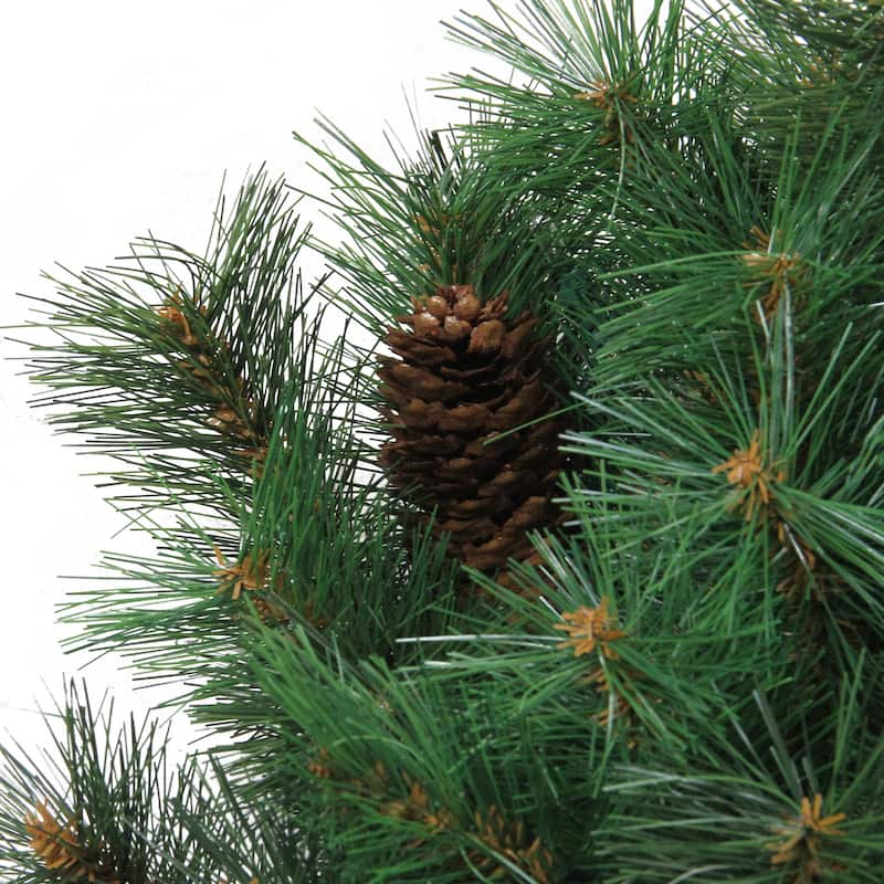 Royal Oregon Pine Artificial Christmas Wreath with Pinecones - 24" - Unlit