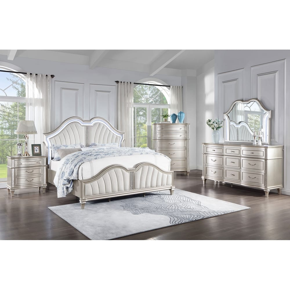 Evangeline Upholstered Platform Bedroom Set Ivory and Silver Oak