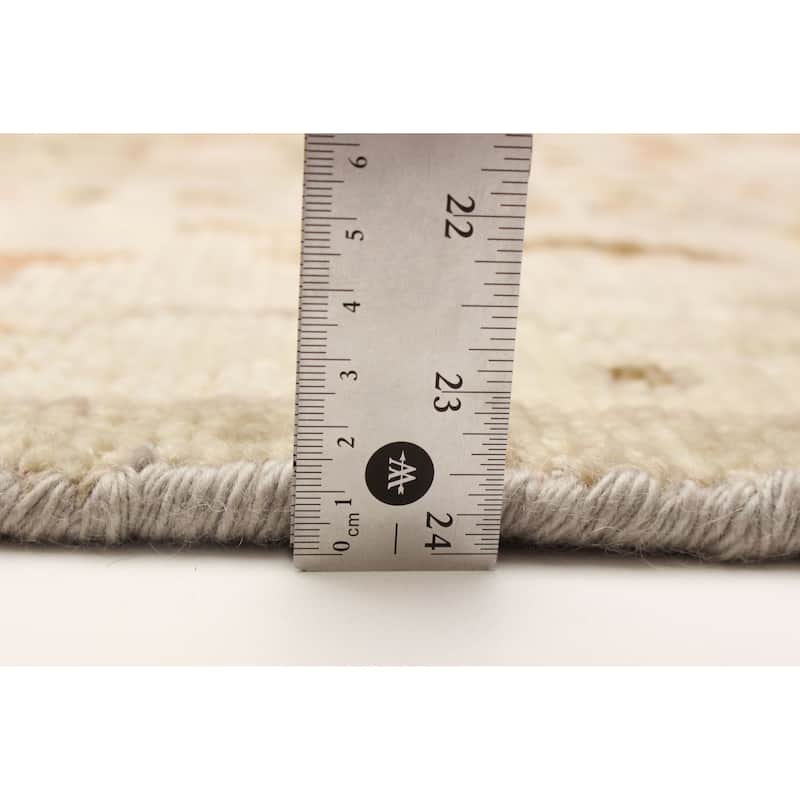 ECARPETGALLERY Hand-knotted Jules Serapi Light Khaki Wool Rug - 6'0 x 8'11