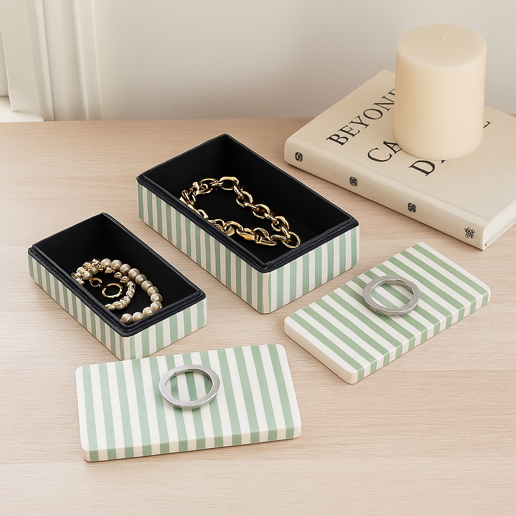 アルファベットデザイン収納 Resin-Storage-Boxes-Striped-