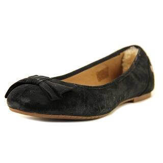 round toe suede flats