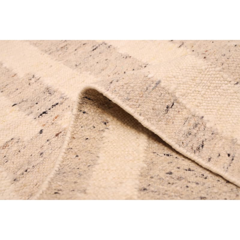 ECARPETGALLERY Flat-Weave Marrakech Cream Wool Kilim - 5'6 x 7'4