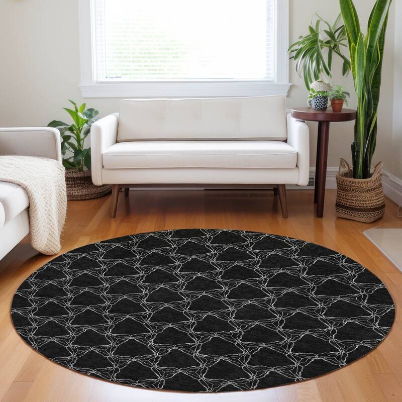 Machine Washable Indoor/ Outdoor Abstract Trellis Chantille Rug